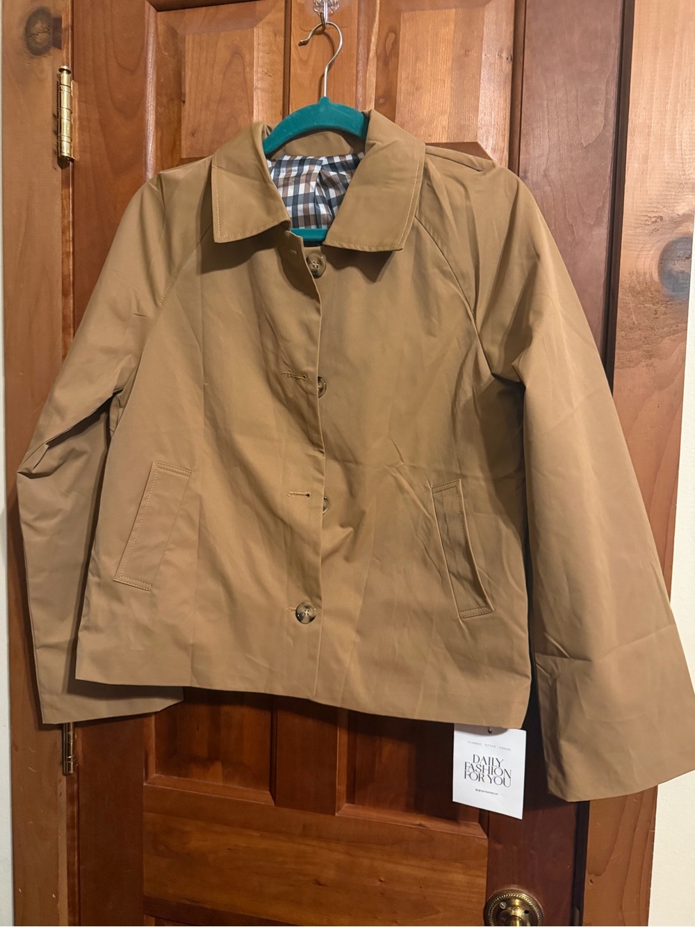 Takaneo Women’s Tan Cropped Trench Jacket